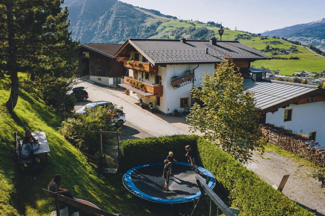 Hotel Garni Panorama Guggenbichl Kaprun Exterior foto